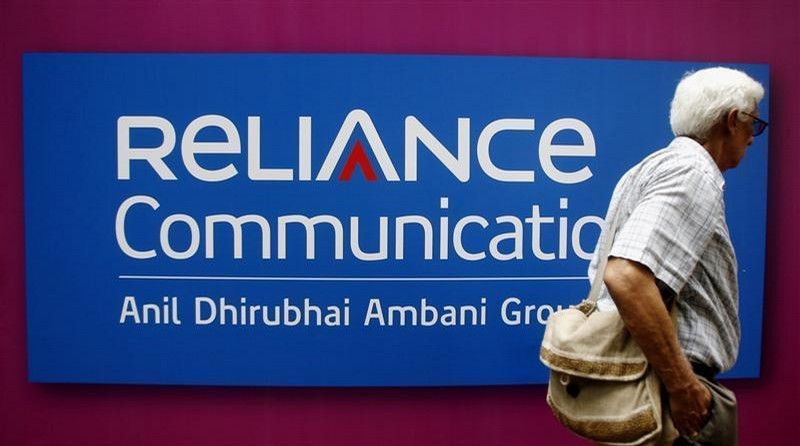 Reliance Com falls following critical report by Veritas