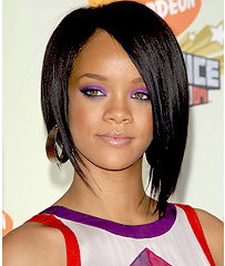 Rihanna to perform on X-Factor