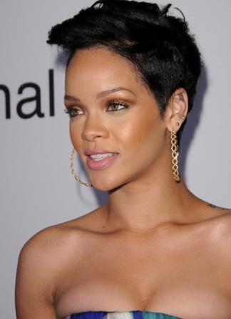 Rihanna bares her boobs for Italian Vogue mag Washington Sep 3 Barbadian 