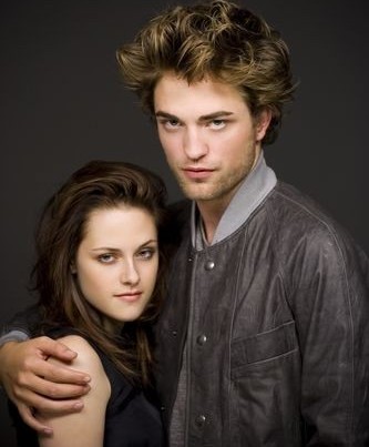 Robert Pattinson Kristen Stewart's sneaky romp in a shop changing room