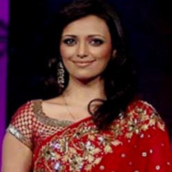 Big time for the ‘Desi Girl’ Roshni Chopra
