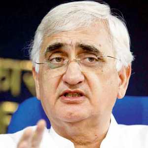 Augusta Westland copter scam: Salman Khurshid defends govt. after BJP criticism 