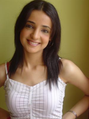 Sanaya-Irani_0.jpg