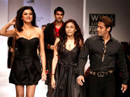 Star power at Sanjana Jon's fashion show causes stampede