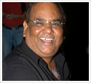 Satish Kaushik learns Marathi for new film