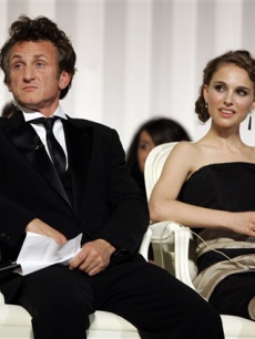 Is Natalie Portman behind the end of Sean Penn’s marriage?
