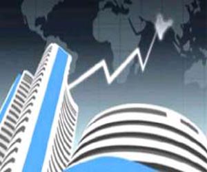 Sensex quiet in morning trade, above 17,000