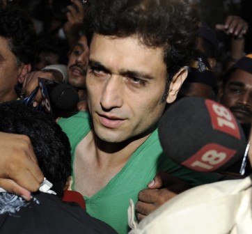 Shiney Ahuja arrives in Delhi