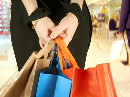 Men less likely to ask for help when shopping