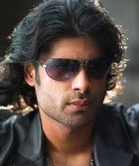 Sikander hopes Abhishek will mature now
