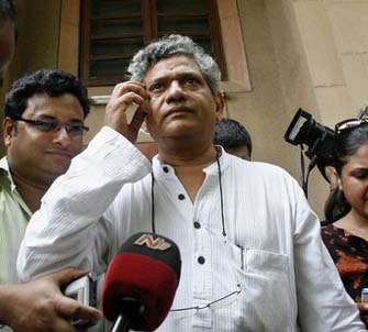 Yechury criticises Banerjee for frequent rail accidents 