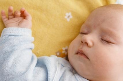 Parents under pressure to make babies sleep at night, says study