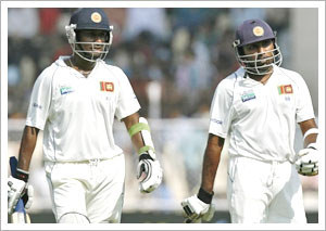 Sri Lanka pile up 708/5 against India by lunch