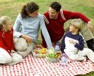 Spend time with family to beat financial stress