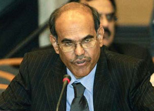 RBI chairman warns of further slowdown