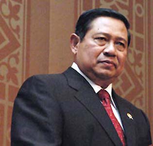 Rivals plan to challenge poll conduct as Yudhoyono named winner 