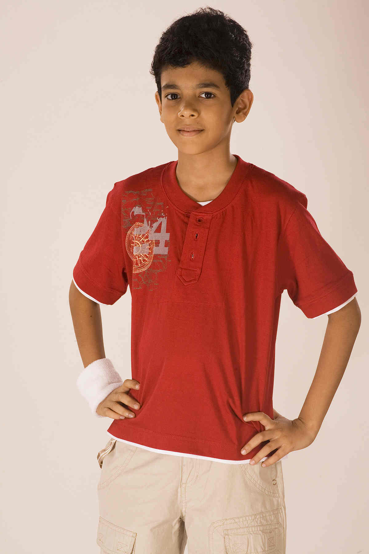 Slumdog Kid To Play Shah Rukh Khan’s Childhood In Karan Johar’s film…Before Quitting For A While