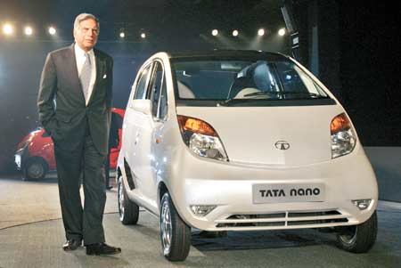 Ratan Tata presents Nano to first three customers