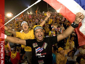 Both Bangkok airports shut down by protests