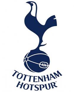 Winger Lennon commits to Spurs