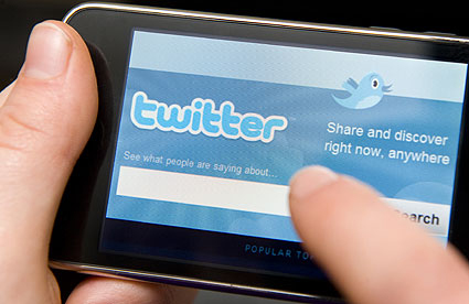 English most popular out of 10 most used languages on Twitter