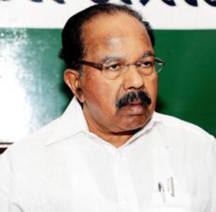 Moily steps in to help Delhi govt. make the city kerosene-free