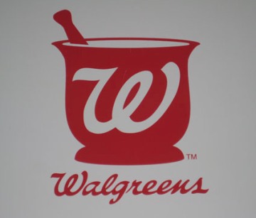 Walgreen reports 25 percent fall in profit