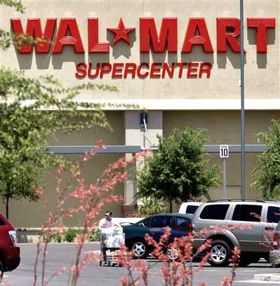 Wall Mart reports increase in profit in Q4 but sales fall in U.S