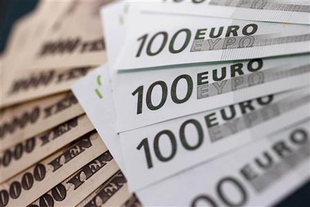 Japanese yen falls to 16 month low against Euro