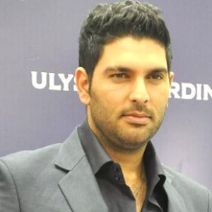 Yuvraj Singh asks cancer patients to fight disease with courage 