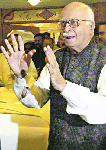 NDA can come back to Centre- L.K. Advani
