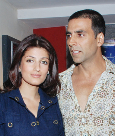 Akki Gifts Twinkle A Lavish Car 