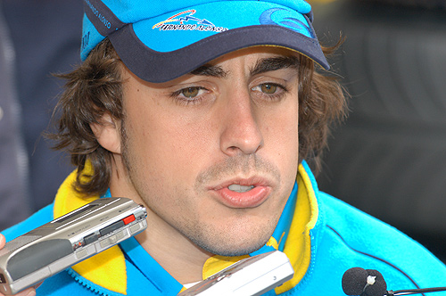 Alonso warns that "everything is possible this year" 