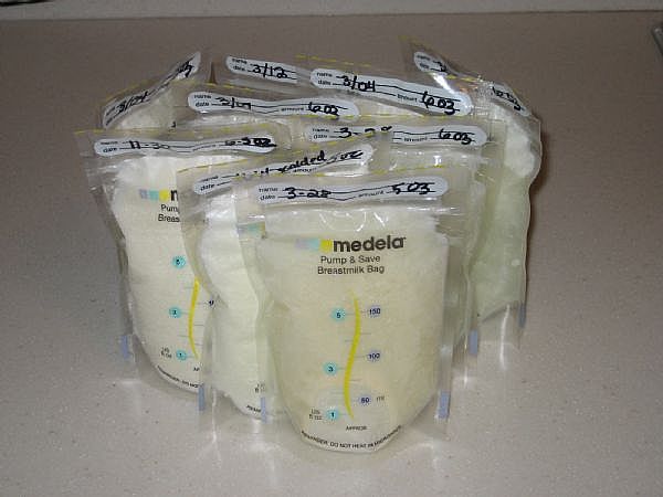 Women+breast+milk