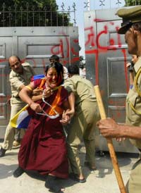 Tibetan women baton charged outside Chinese Embassy in Delhi