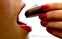 Drinking water or eating chocolate for pleasure ease pain