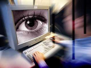 Experts: Cyber spies continue to operate