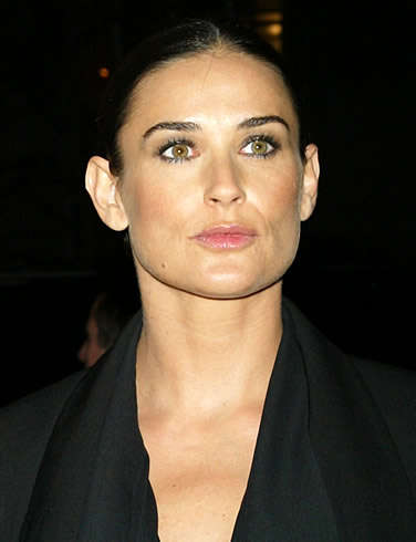 Demi Moore on Demi Moore Pictures 556 X 400   40k   Jpg