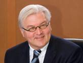 SPD leader tries to seize election initiative on jobs