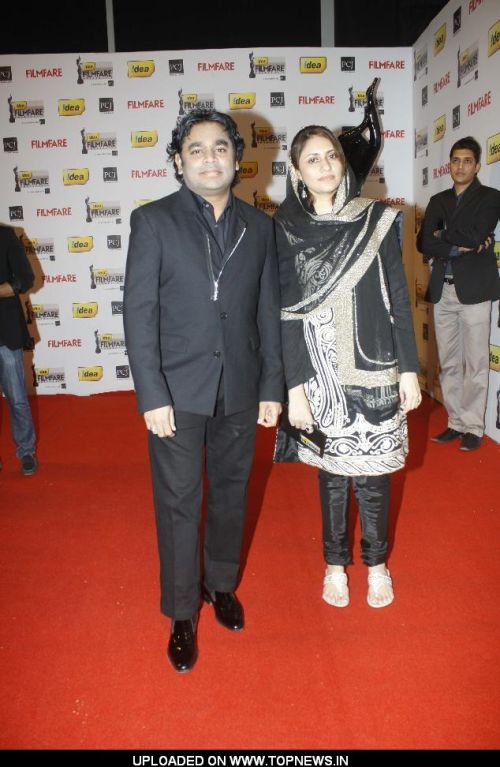 A R Rehman at the '57th !dea Fimfare Awards 2011' A R Rehman at the '57th !dea Fimfare Awards 2011'