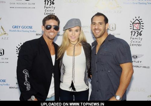 Abe Cruz, Paula Labaredas and David Cruz at The Beverly Hills House Wife's Hosted A Day of Gifting and Receiving - Arrivals Abe Cruz, Paula Labaredas and David Cruz at The Beverly Hills House Wife's Hosted A Day of Gifting and Receiving - Arrivals