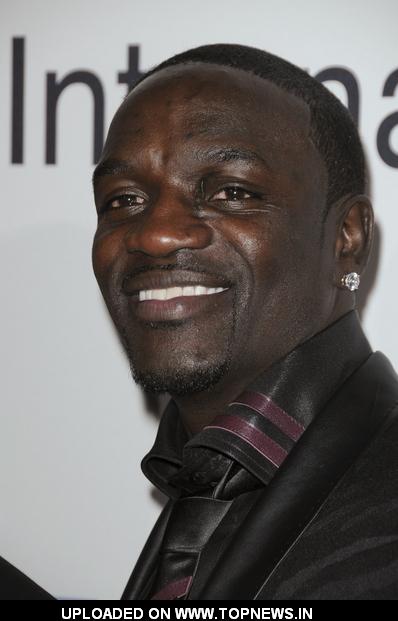 Akon to compose music for 2010 football world cup