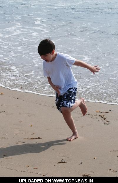 Alex Madera Sighted Playing on the Beach in Hermosa Beach Alex Madera Sighted Playing on the Beach in Hermosa Beach