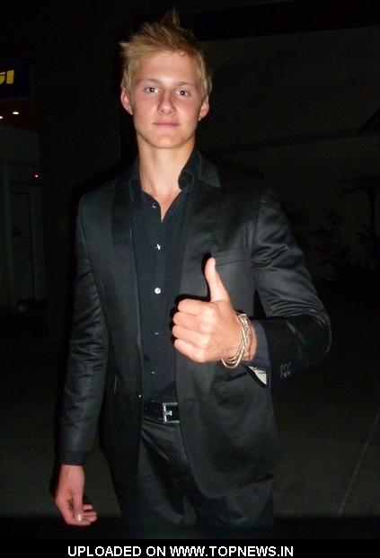 Alexander Ludwig at "Soul Surfer" Los Angeles Premiere - Departures