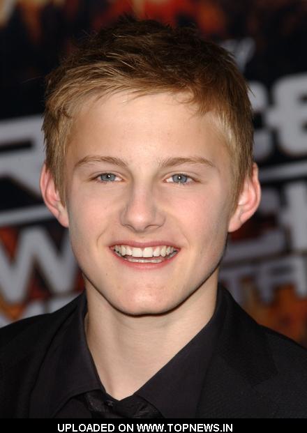 Alexander Ludwig - Picture Colection