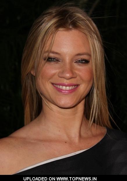 Amy Smart at "Love N' Dancing" - Los Angeles Premiere - Arrivals Amy Smart at "Love N' Dancing" - Los Angeles Premiere - Arrivals