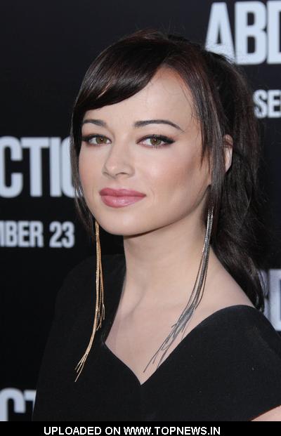Ashley Rickards at "Abduction" Hollywood Premiere - Arrivals Ashley Rickards at "Abduction" Hollywood Premiere - Arrivals