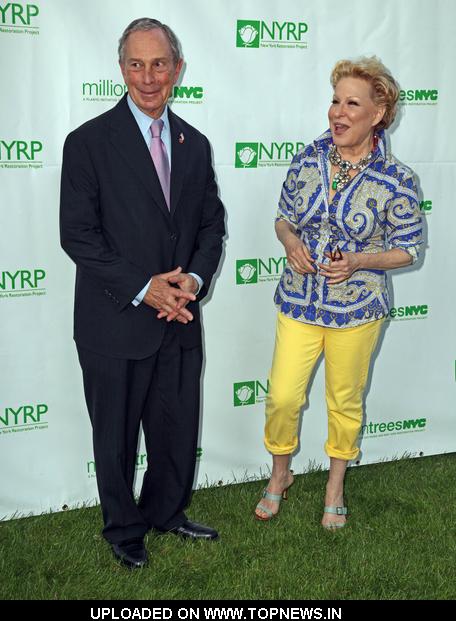 Bette Midler and Mayor Michael Bloomberg at 10th Annual New York Restoration Project's Spring Picnic Bette Midler and Mayor Michael Bloomberg at 10th Annual New York Restoration Project's Spring Picnic