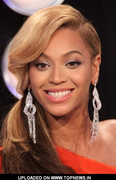 Beyonce at 2011 MTV Video Music Awards - Arrivals