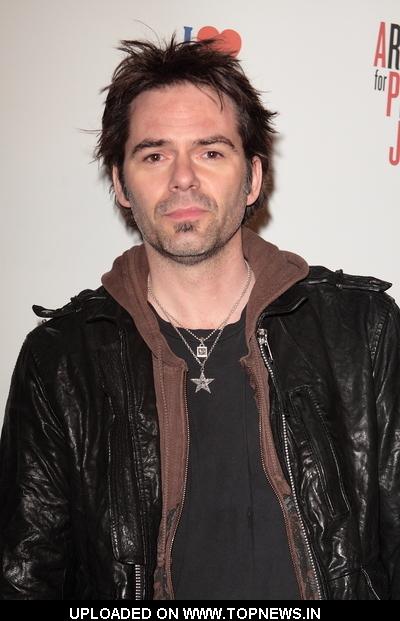Billy Burke at "Artists for Haiti" Benefit Hosted by Olivia Wilde and Artists for Peace and Justice - Arrivals Billy Burke at "Artists for Haiti" Benefit Hosted by Olivia Wilde and Artists for Peace and Justice - Arrivals